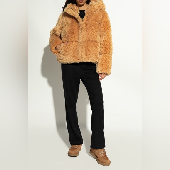 UGG Lowmel - Picture 6 of 6